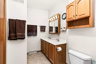 102 E Gary St, Duluth, MN 55808 - Photo 26