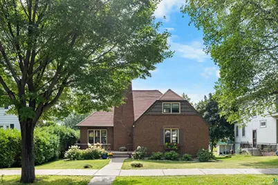 4214 Robinson St, Duluth, MN 55804 - Photo 1