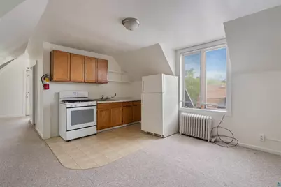 1511 E 4th St, Duluth, MN 55812 - Photo 22