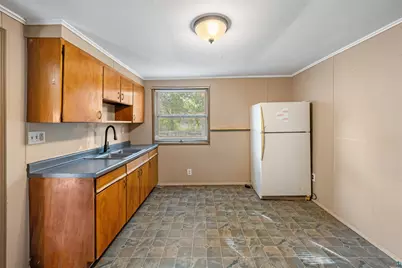412 N 16th St, Virginia, MN 55792 - Photo 2