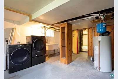 228 N 42nd Ave E, Duluth, MN 55804 - Photo 40