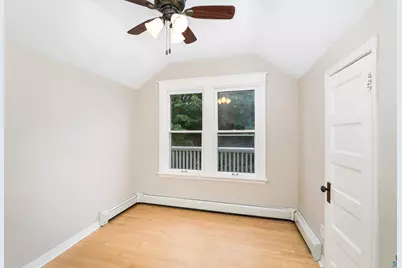 309 Maryland St, Duluth, MN 55803 - Photo 20