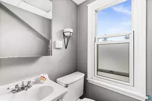1502 E Skyline Pkwy, Duluth, MN 55805 - Photo 40