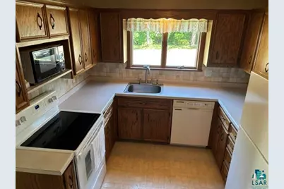 408 S 7th Ave E, Ely, MN 55731 - Photo 8