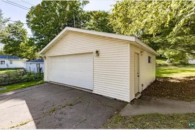 202 W Austin St, Duluth, MN 55803 - Photo 32