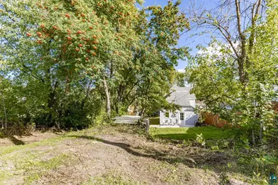 2407 W 6th St, Duluth, MN 55806 - Photo 34