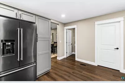 2407 W 6th St, Duluth, MN 55806 - Photo 18