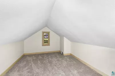 6002 Tioga St, Duluth, MN 55804 - Photo 44