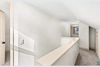 6002 Tioga St, Duluth, MN 55804 - Photo 38