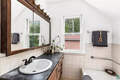 2531 W 13th St, Duluth, MN 55806 - Photo 32