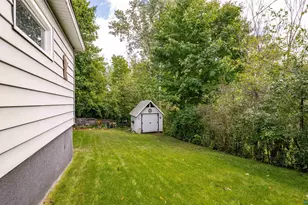 202 St Paul Ave, Duluth, MN 55803 - Photo 6