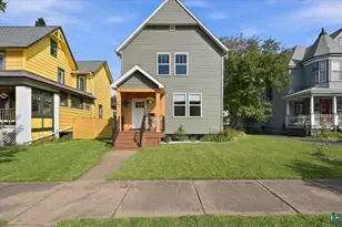 507 2nd Ave, Two Harbors, MN 55616 - Photo 1