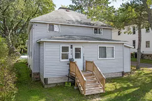 218 N 1st Ave, Ely, MN 55731 - Photo 2