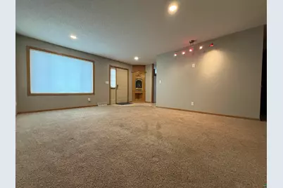 1321 S 13th St, Virginia, MN 55792 - Photo 10