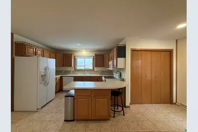 1321 S 13th St, Virginia, MN 55792 - Photo 4