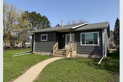 1321 S 13th St, Virginia, MN 55792 - Photo 2