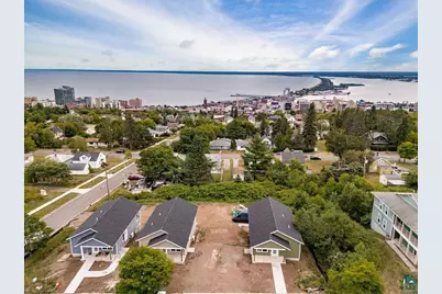 4 W 11th St, Duluth, MN 55806 - Photo 18