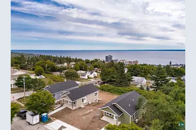 8 W 11th St, Duluth, MN 55806 - Photo 14
