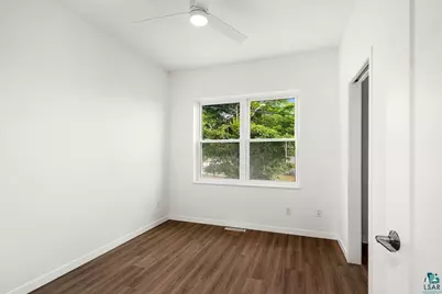 12 W 11th St, Duluth, MN 55806 - Photo 12