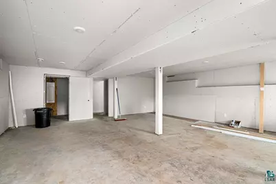 12 W 11th St, Duluth, MN 55806 - Photo 16