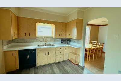 3715 E 3rd St, Superior, WI 54880 - Photo 6