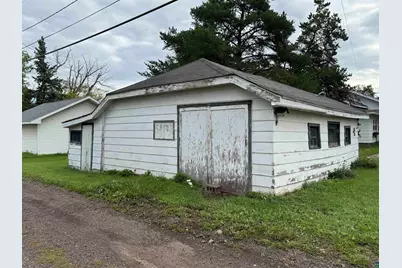 1611 Washington Ave, Superior, WI 54880 - Photo 6