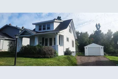 124 E Chisholm St, Duluth, MN 55803 - Photo 2
