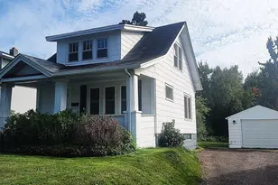 124 E Chisholm St, Duluth, MN 55803 - Photo 2