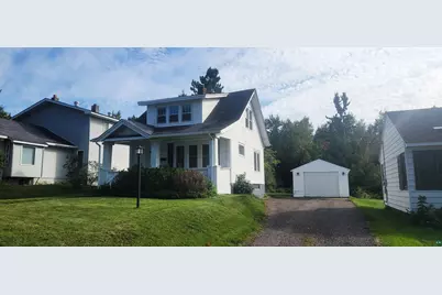 124 E Chisholm St, Duluth, MN 55803 - Photo 1
