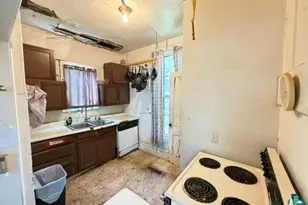 101 E 4th St, Duluth, MN 55805 - Photo 2
