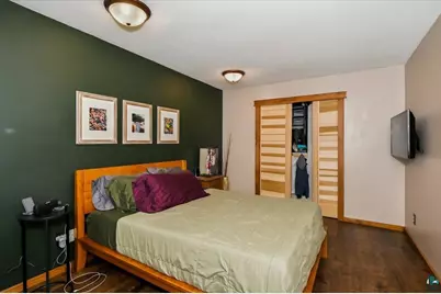 2010 E 10th St, Superior, WI 54880 - Photo 16