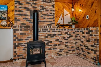 2010 E 10th St, Superior, WI 54880 - Photo 24