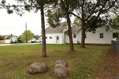 914 3rd Ave E, Ashland, WI 54806 - Photo 6