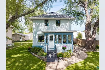 211 4th St, Proctor, MN 55810 - Photo 1