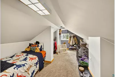 2125 W 10th St, Duluth, MN 55806 - Photo 26