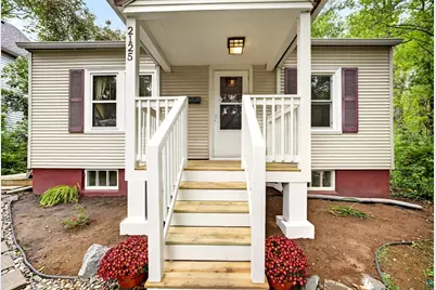 2125 W 10th St, Duluth, MN 55806 - Photo 2