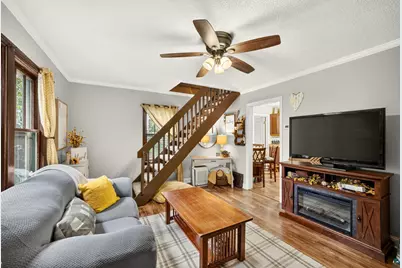 2125 W 10th St, Duluth, MN 55806 - Photo 14