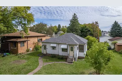 130 S 66th Ave W, Duluth, MN 55807 - Photo 1