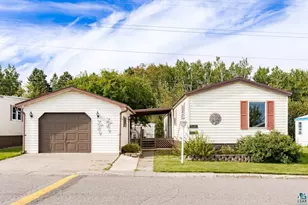 25 Arbutus Dr, Duluth, MN 55810 - Photo 1