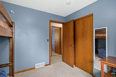 2102 N Robin Ave, Duluth, MN 55811 - Photo 18