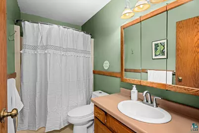 2102 N Robin Ave, Duluth, MN 55811 - Photo 16