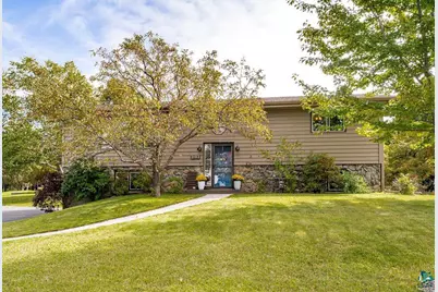 2102 N Robin Ave, Duluth, MN 55811 - Photo 2