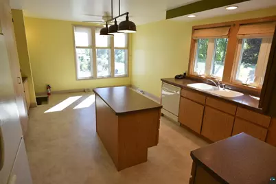 320 N 4th Ave W, Washburn, WI 54891 - Photo 4