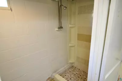 320 N 4th Ave W, Washburn, WI 54891 - Photo 18