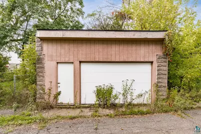 2024 W 5th St, Duluth, MN 55804 - Photo 2