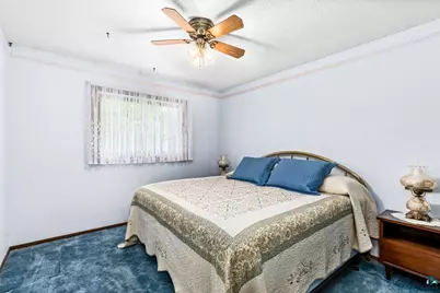 308 E Willow, Duluth, MN 55811 - Photo 44