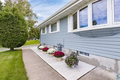 308 E Willow, Duluth, MN 55811 - Photo 2