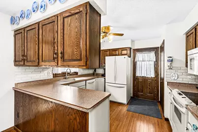 308 E Willow, Duluth, MN 55811 - Photo 24