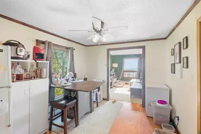 725 W 2nd St, Duluth, MN 55806 - Photo 12