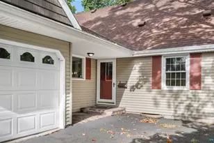 1915 Hartley Rd, Duluth, MN 55803 - Photo 2